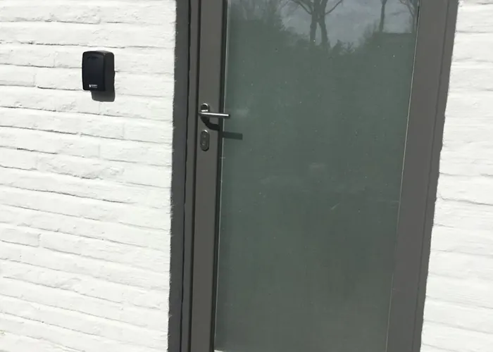 Gezellige Studio Met Terras En Gratis Parking
